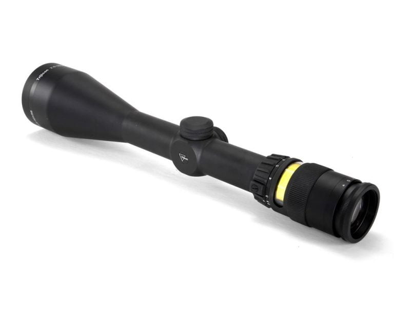 Trijicon AccuPoint Riflescope TR22: 2.5-10x56 Abber Post Reticle-32